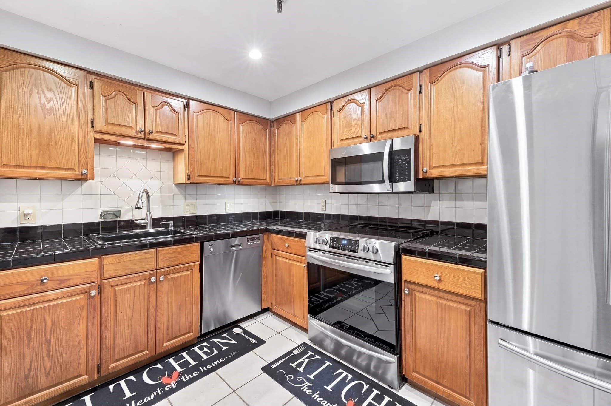 Condominium at 382 Ocean Ave # 308, Revere MA 02151, Revere, photo 3 of 31