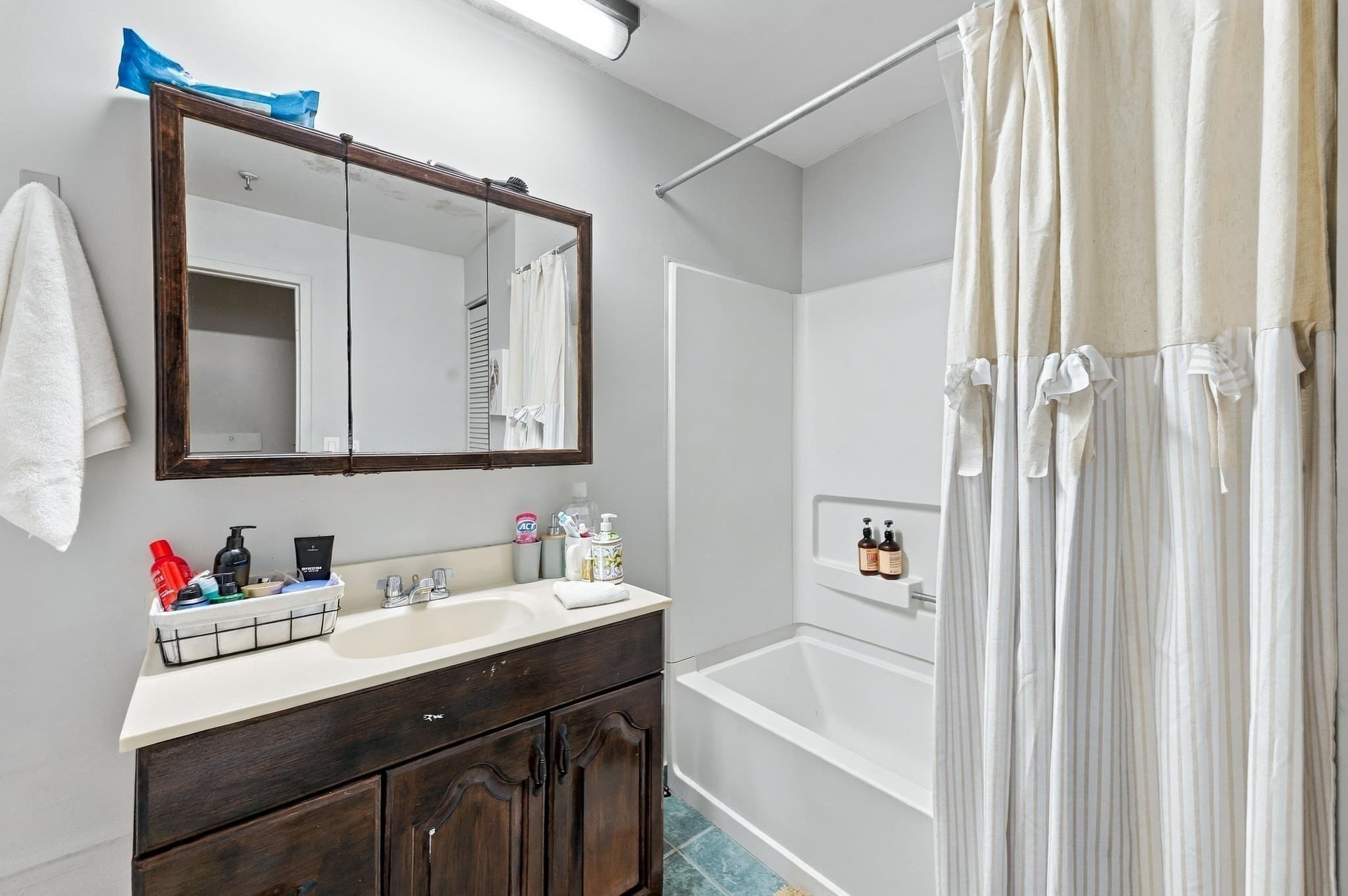 Condominium at 382 Ocean Ave # 308, Revere MA 02151, Revere, photo 20 of 31
