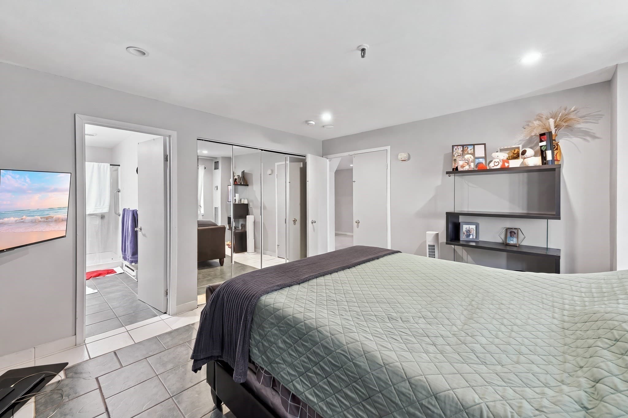 Condominium at 382 Ocean Ave # 308, Revere MA 02151, Revere, photo 18 of 31