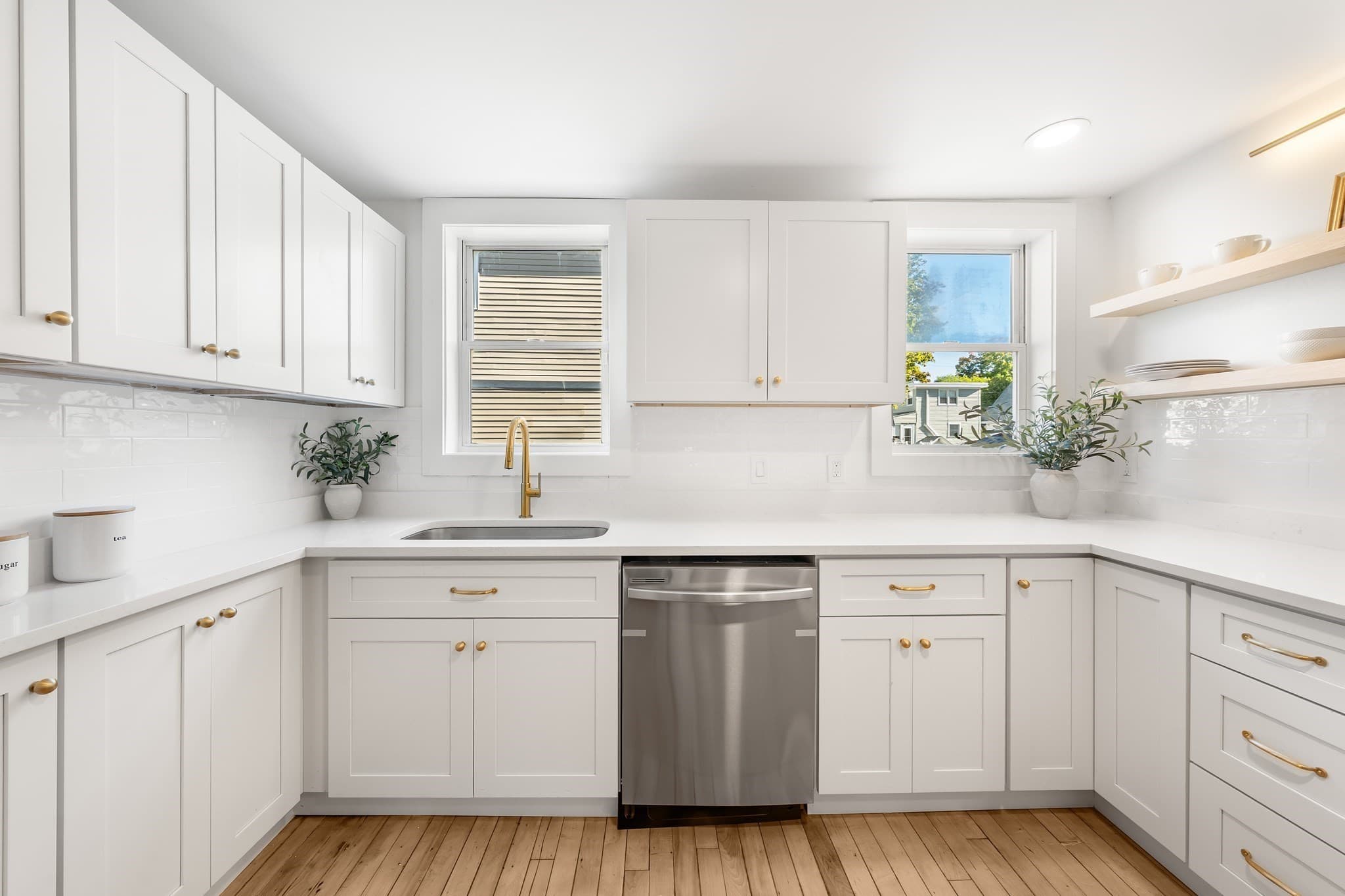 Single Family Residence at 40 South Warren, Haverhill MA 01835, Haverhill, photo 2 of 42