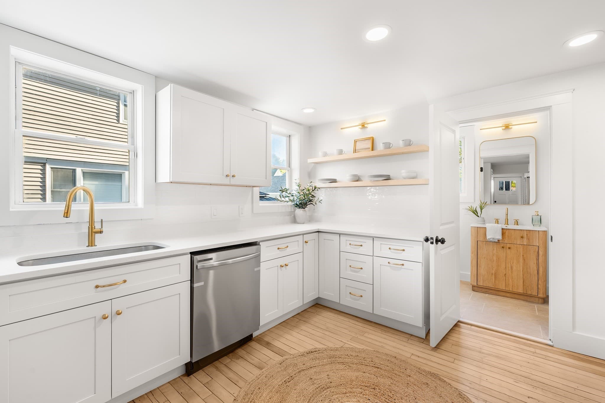 Single Family Residence at 40 South Warren, Haverhill MA 01835, Haverhill, photo 3 of 42