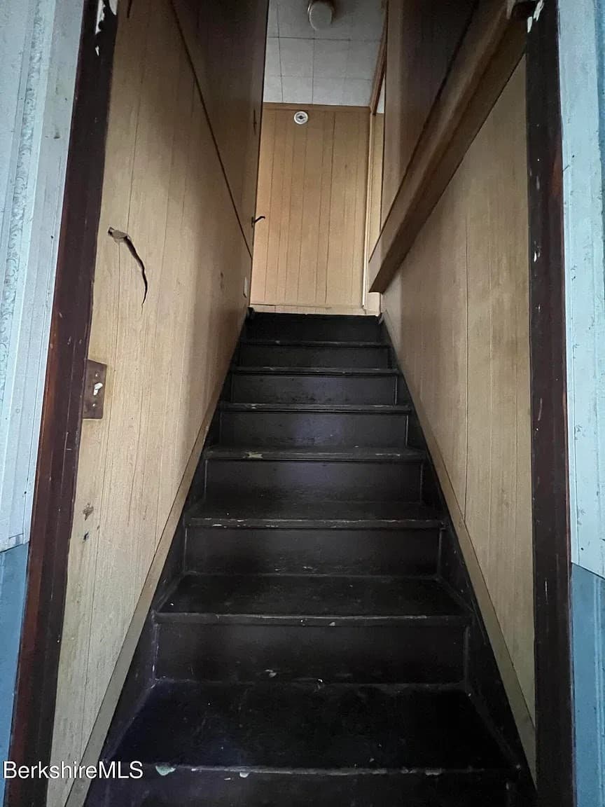 Single Family Residence at 16 King Street, Pittsfield MA 01201, Pittsfield, photo 7 of 11