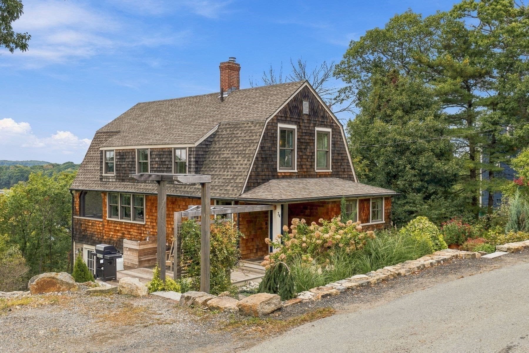 Single Family Residence at 24 Uncas Rd, Gloucester MA 01930, Gloucester, photo 2 of 42