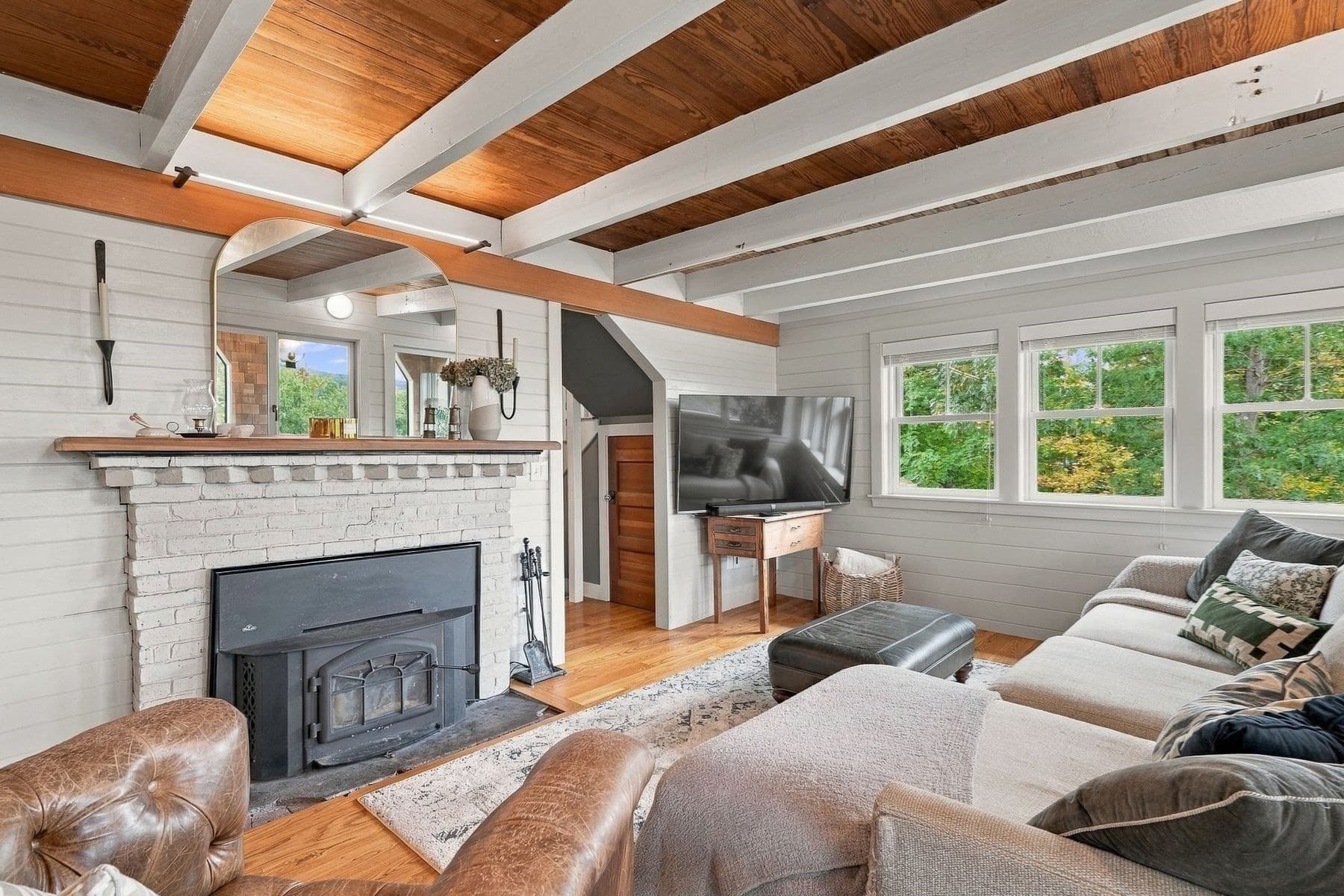 Single Family Residence at 24 Uncas Rd, Gloucester MA 01930, Gloucester, photo 15 of 42