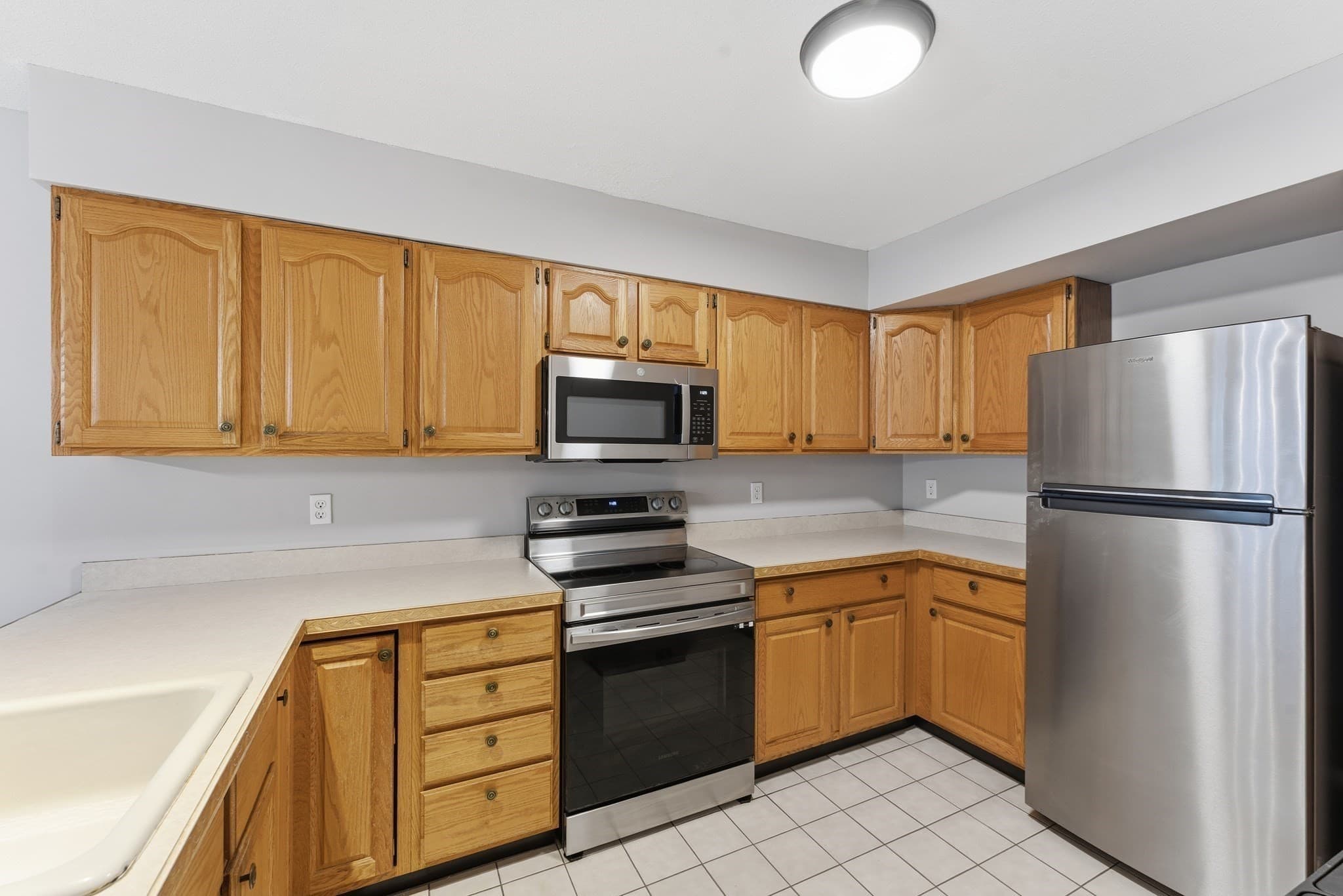Condominium at 36 Shady Brook # 36, West Springfield MA 01089, West Springfield, photo 7 of 20