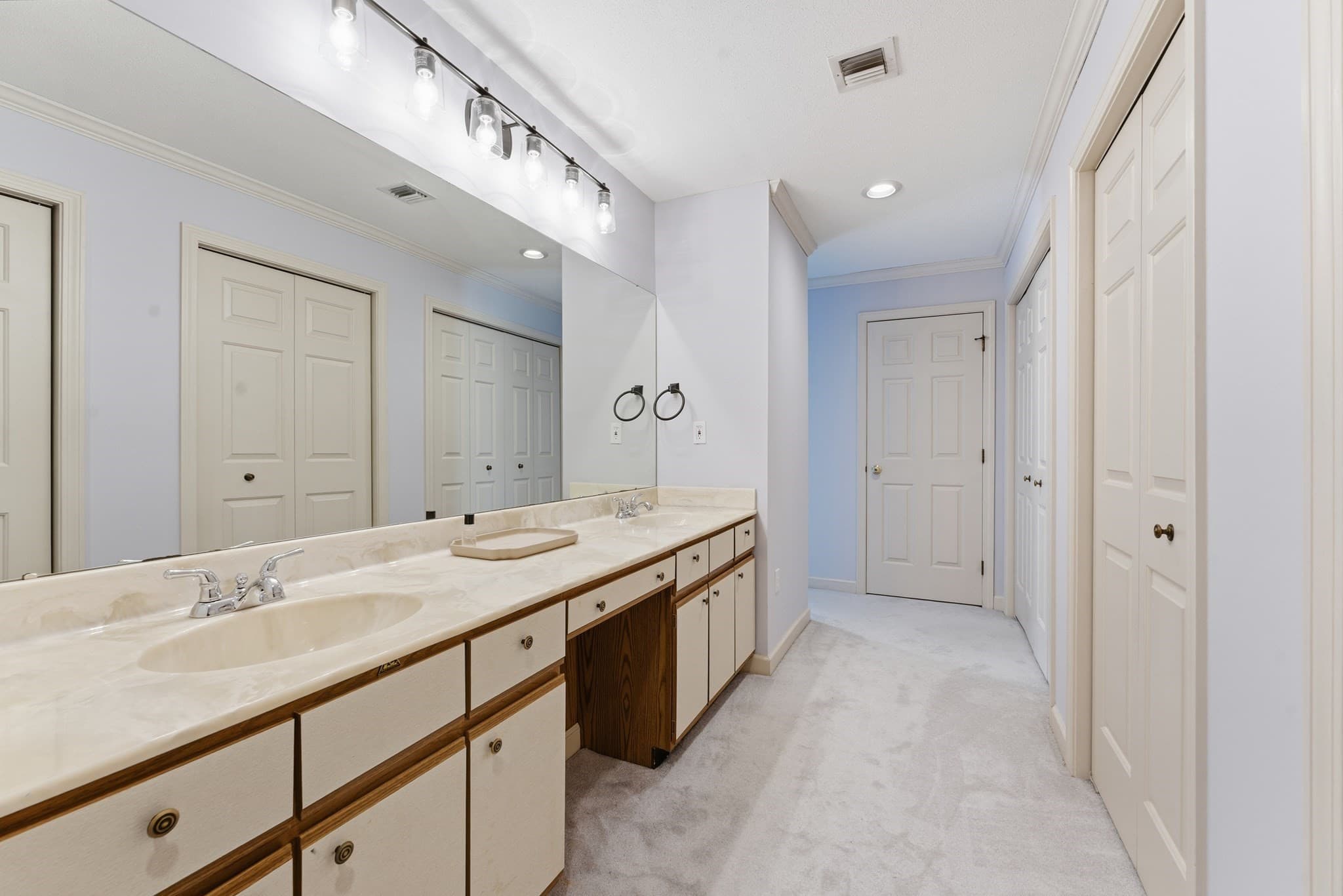 Condominium at 36 Shady Brook # 36, West Springfield MA 01089, West Springfield, photo 10 of 20
