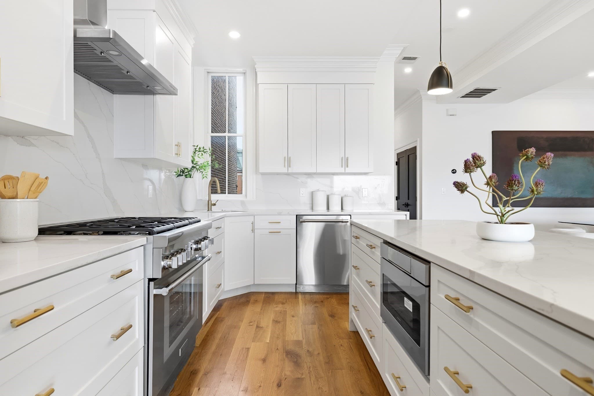 Multi Family at 520 E Broadway, Boston MA 02127, Boston, photo 12 of 38