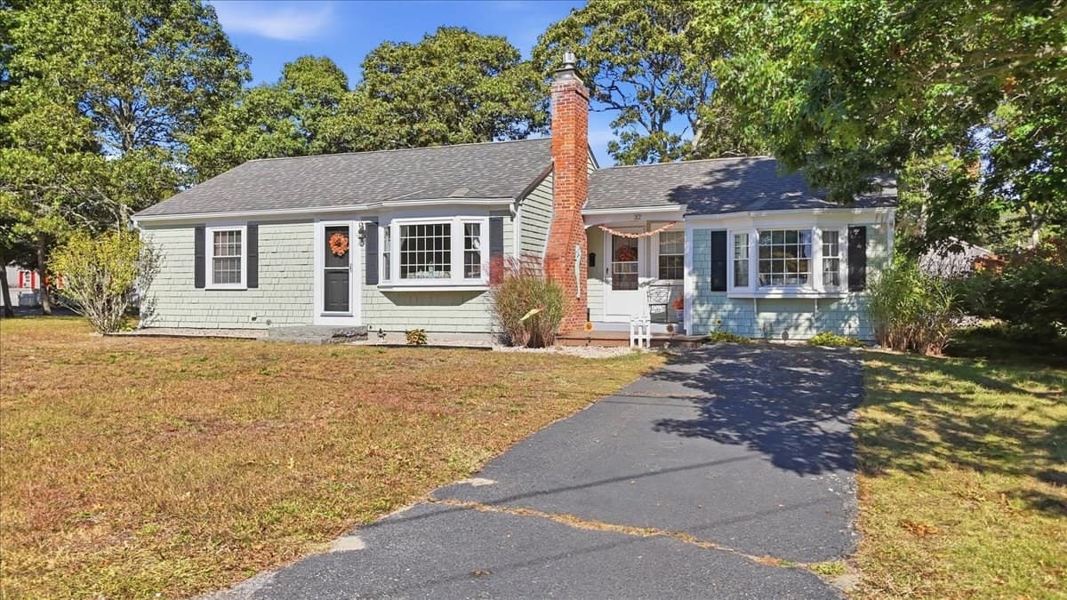 Single Family Residence at 32 Scholl Av, Yarmouth MA 02673, Yarmouth, photo 2 of 27