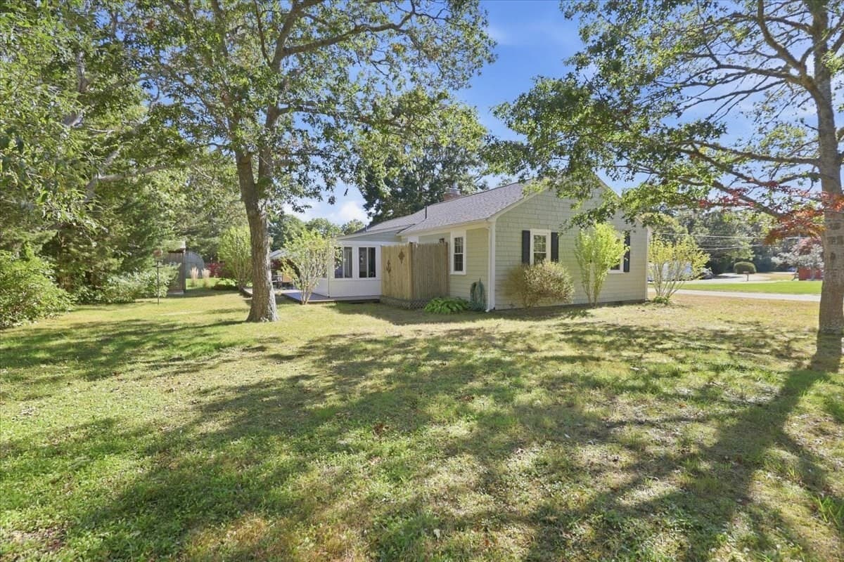 Single Family Residence at 32 Scholl Av, Yarmouth MA 02673, Yarmouth, photo 7 of 27