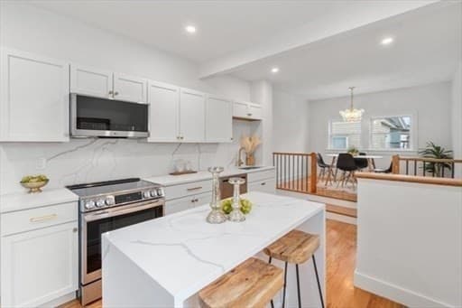 Condominium at 22 Charnwood Rd # B, Somerville MA 02144, Somerville, photo 3 of 35