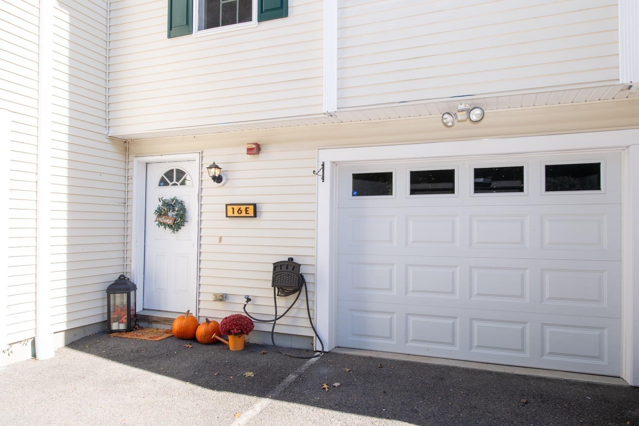 Condominium at 16 Clifton St, Taunton MA 02780, Taunton, photo 4 of 38