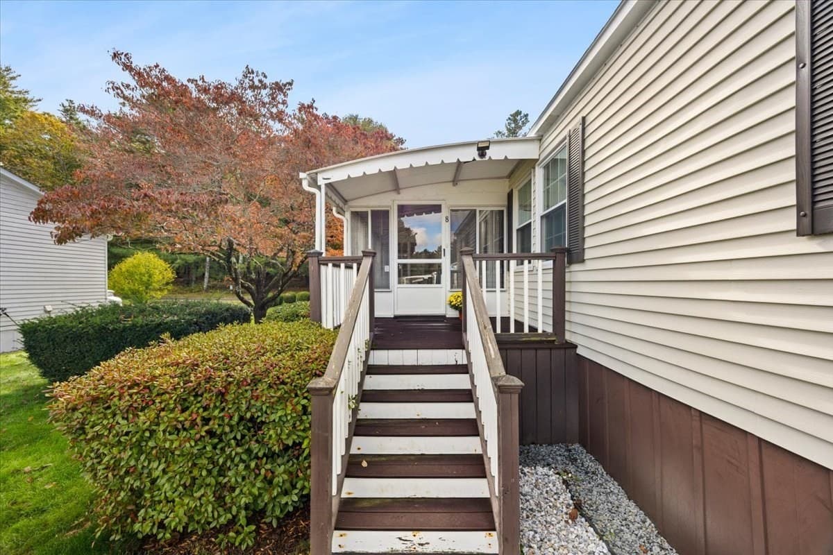 Mobile Home at 8 Narranganset Drive, Plymouth MA 02360, Plymouth, photo 2 of 35