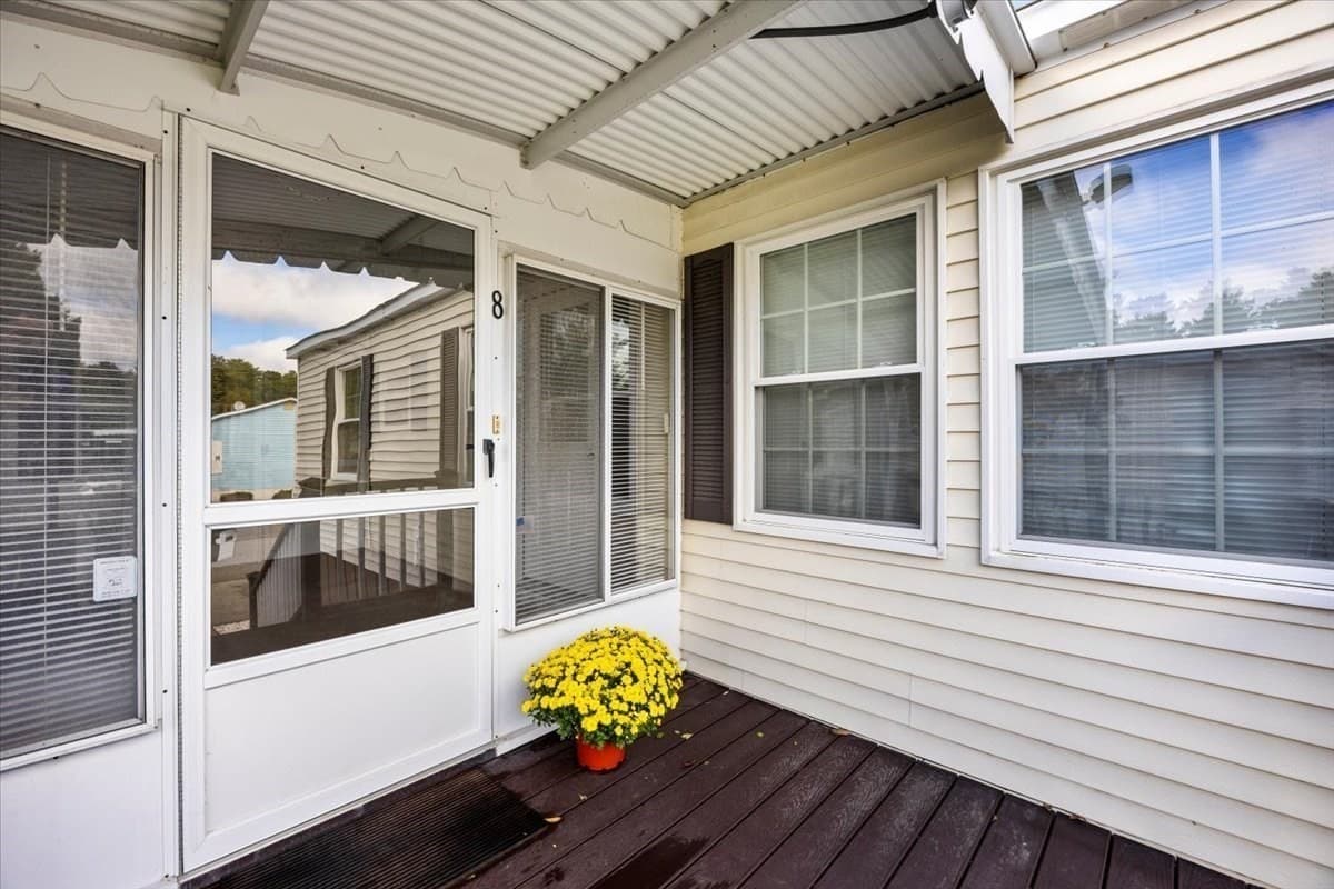Mobile Home at 8 Narranganset Drive, Plymouth MA 02360, Plymouth, photo 6 of 35