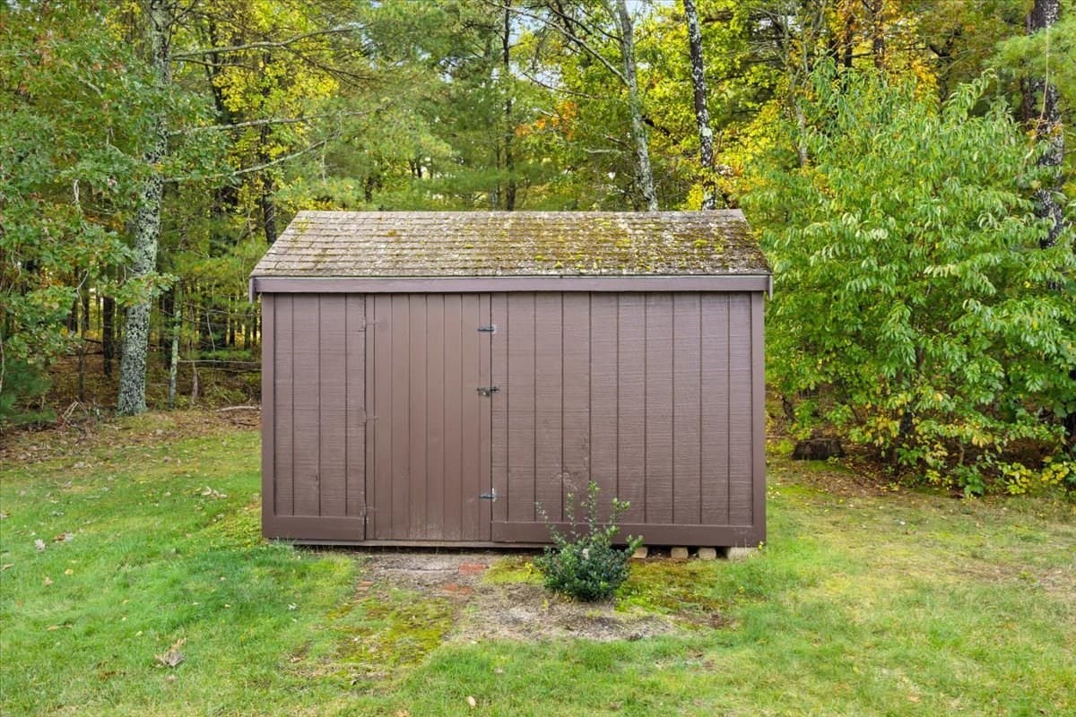 Mobile Home at 8 Narranganset Drive, Plymouth MA 02360, Plymouth, photo 32 of 35