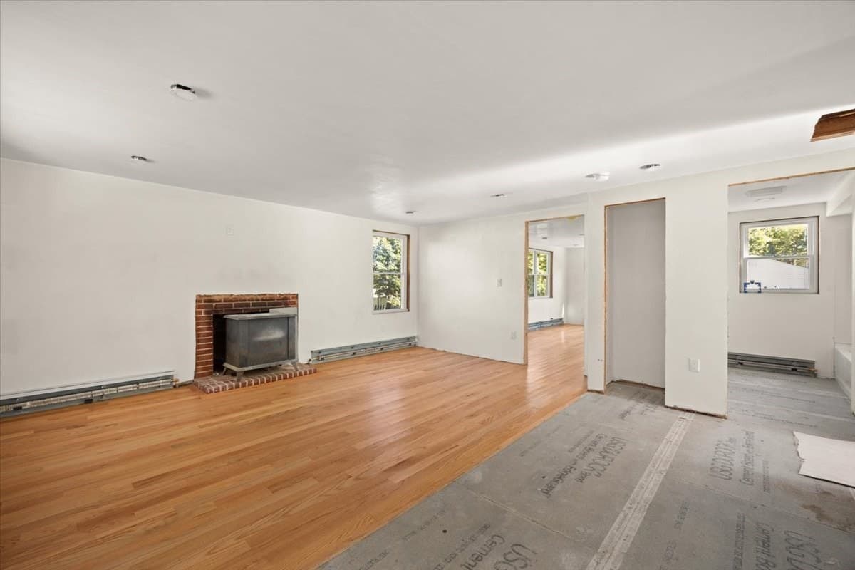 Single Family Residence at 15 Cochituate Rd, Plymouth MA 02360, Plymouth, photo 5 of 38