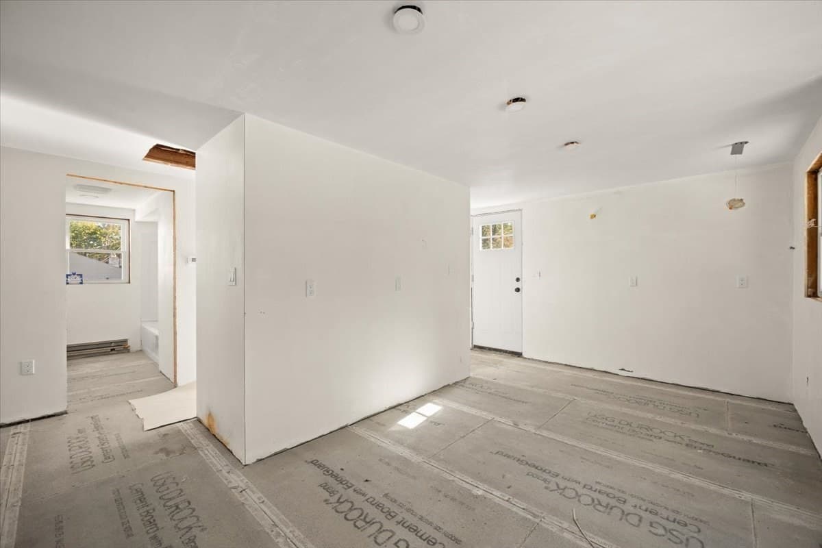 Single Family Residence at 15 Cochituate Rd, Plymouth MA 02360, Plymouth, photo 9 of 38