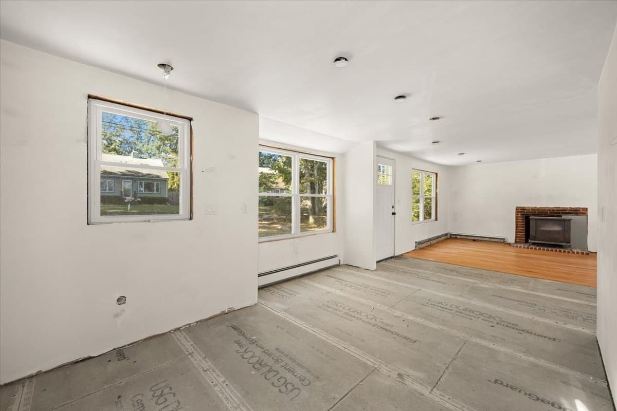 Single Family Residence at 15 Cochituate Rd, Plymouth MA 02360, Plymouth, photo 11 of 38