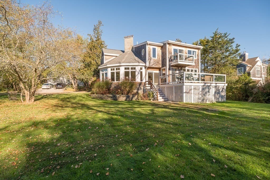 Single Family Residence at 1 Beachview Ln, Ipswich MA 01938, Ipswich, photo 3 of 41