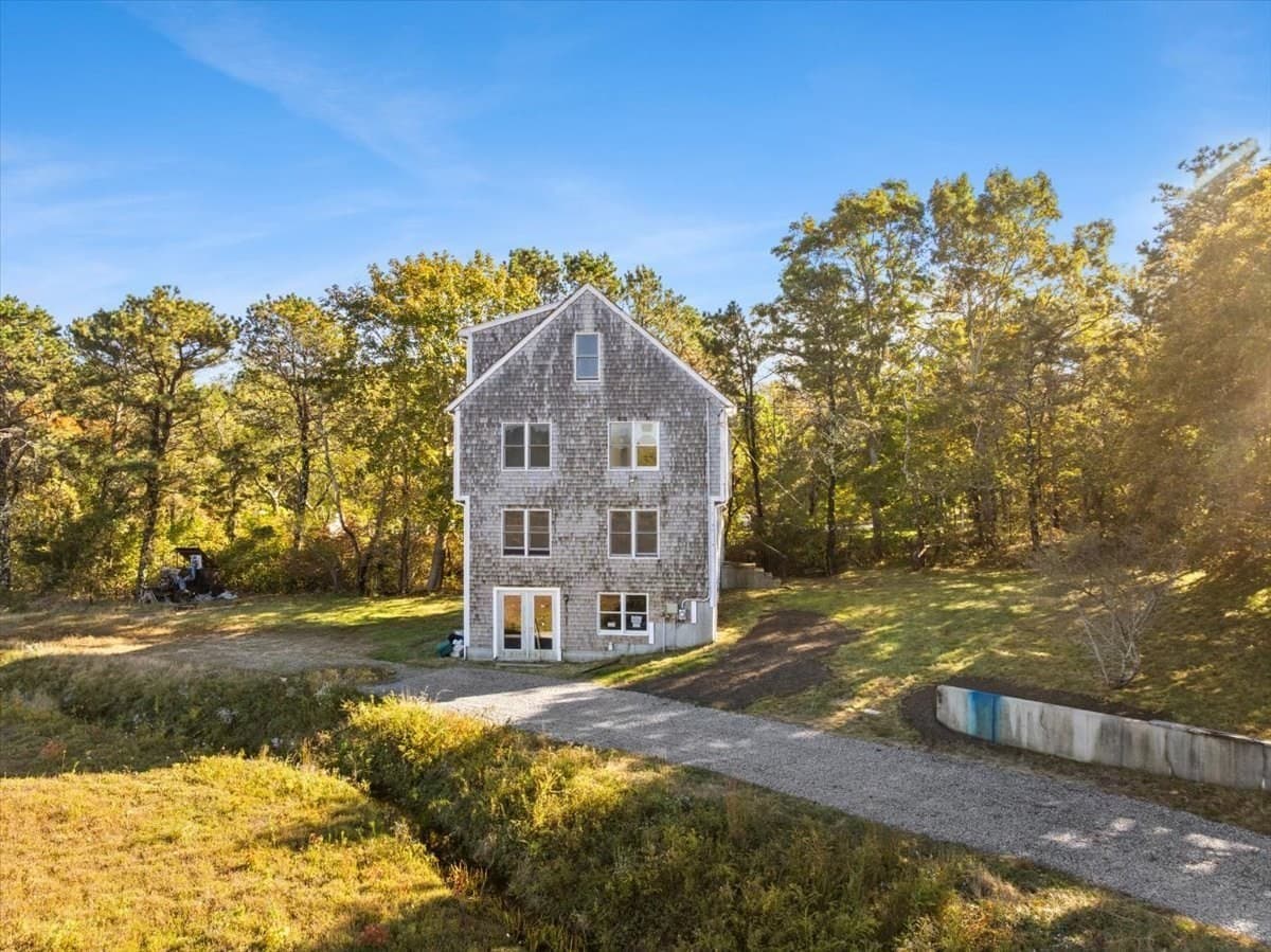 Single Family Residence at 1652 State Rd, Plymouth MA 02360, Plymouth, photo 6 of 42