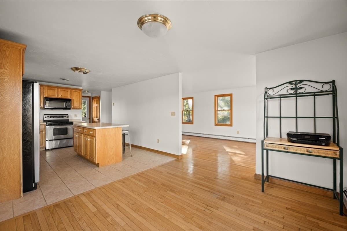 Single Family Residence at 1652 State Rd, Plymouth MA 02360, Plymouth, photo 11 of 42