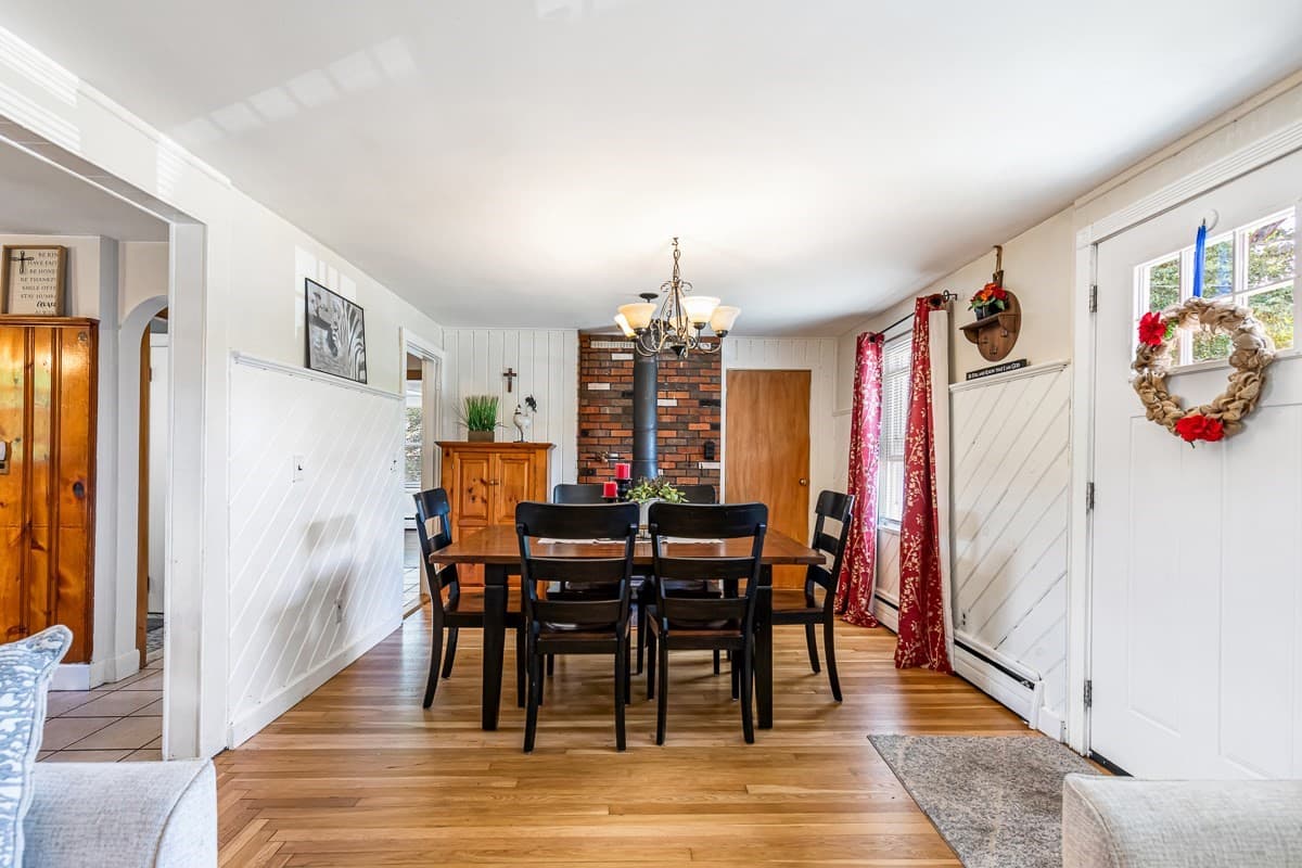 Single Family Residence at 1096 Taunton Ave, Seekonk MA 02771, Seekonk, photo 7 of 32