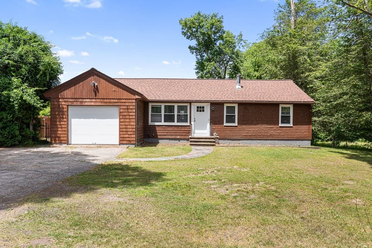 Single Family Residence at 1096 Taunton Ave, Seekonk MA 02771, Seekonk, photo 32 of 32