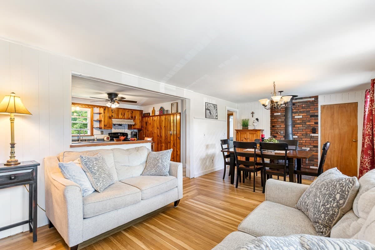 Single Family Residence at 1096 Taunton Ave, Seekonk MA 02771, Seekonk, photo 5 of 32
