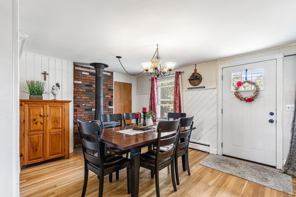 Single Family Residence at 1096 Taunton Ave, Seekonk MA 02771, Seekonk, photo 14 of 32