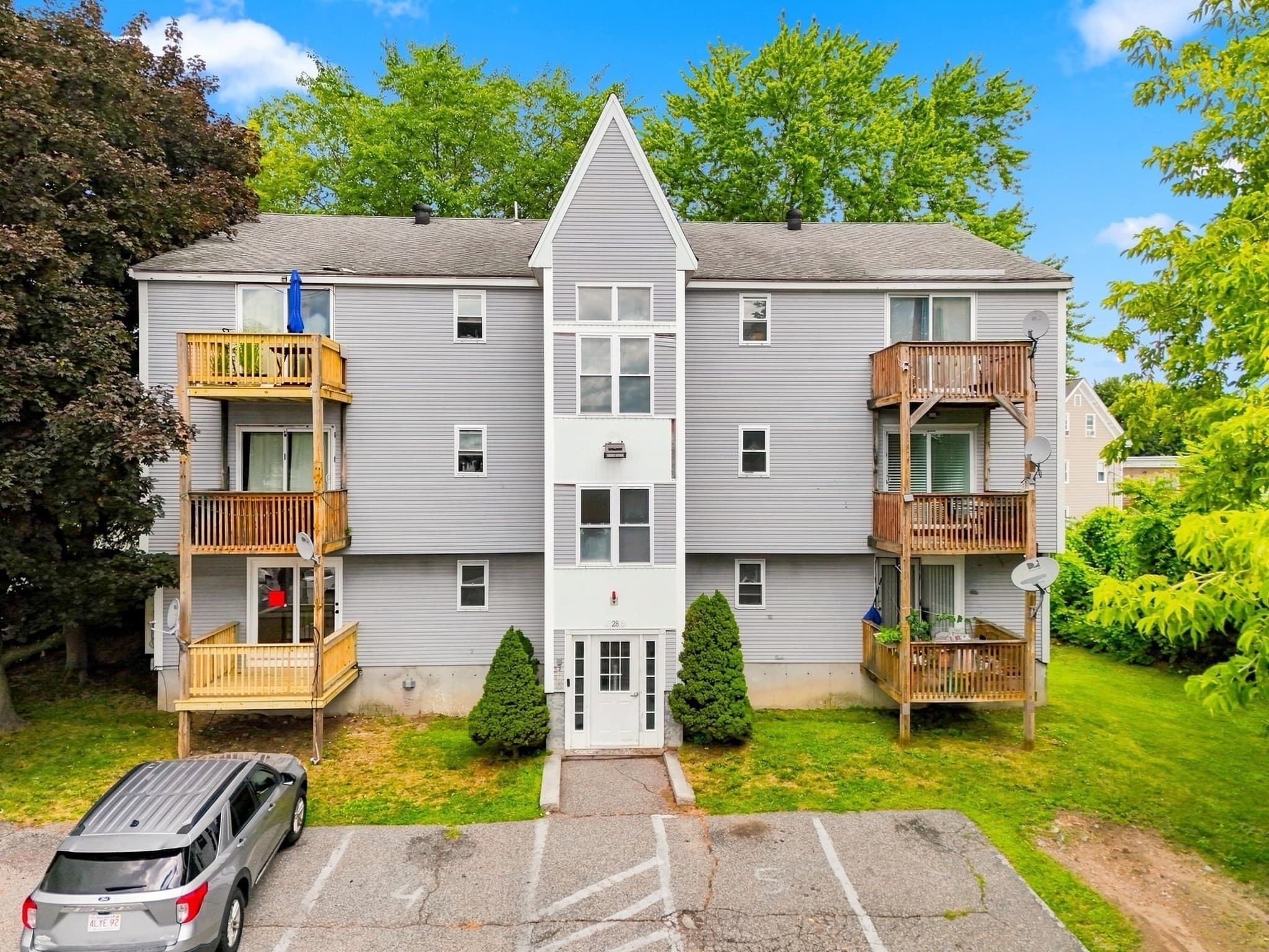 28 Ware St # 1, Lowell MA 01851