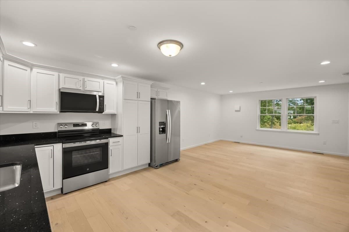 Condominium at 531 Foundry Street # D, Easton MA 02356, Easton, photo 6 of 19