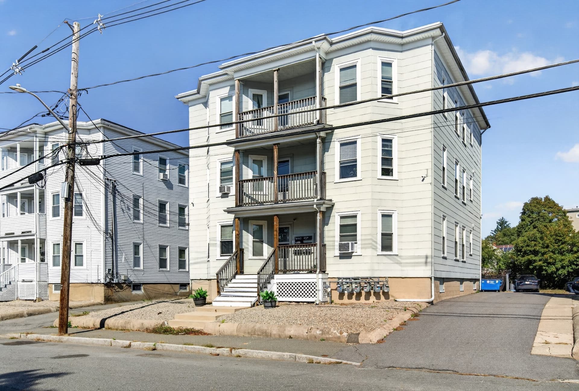 16 Bellevue Ave, Brockton MA 02302