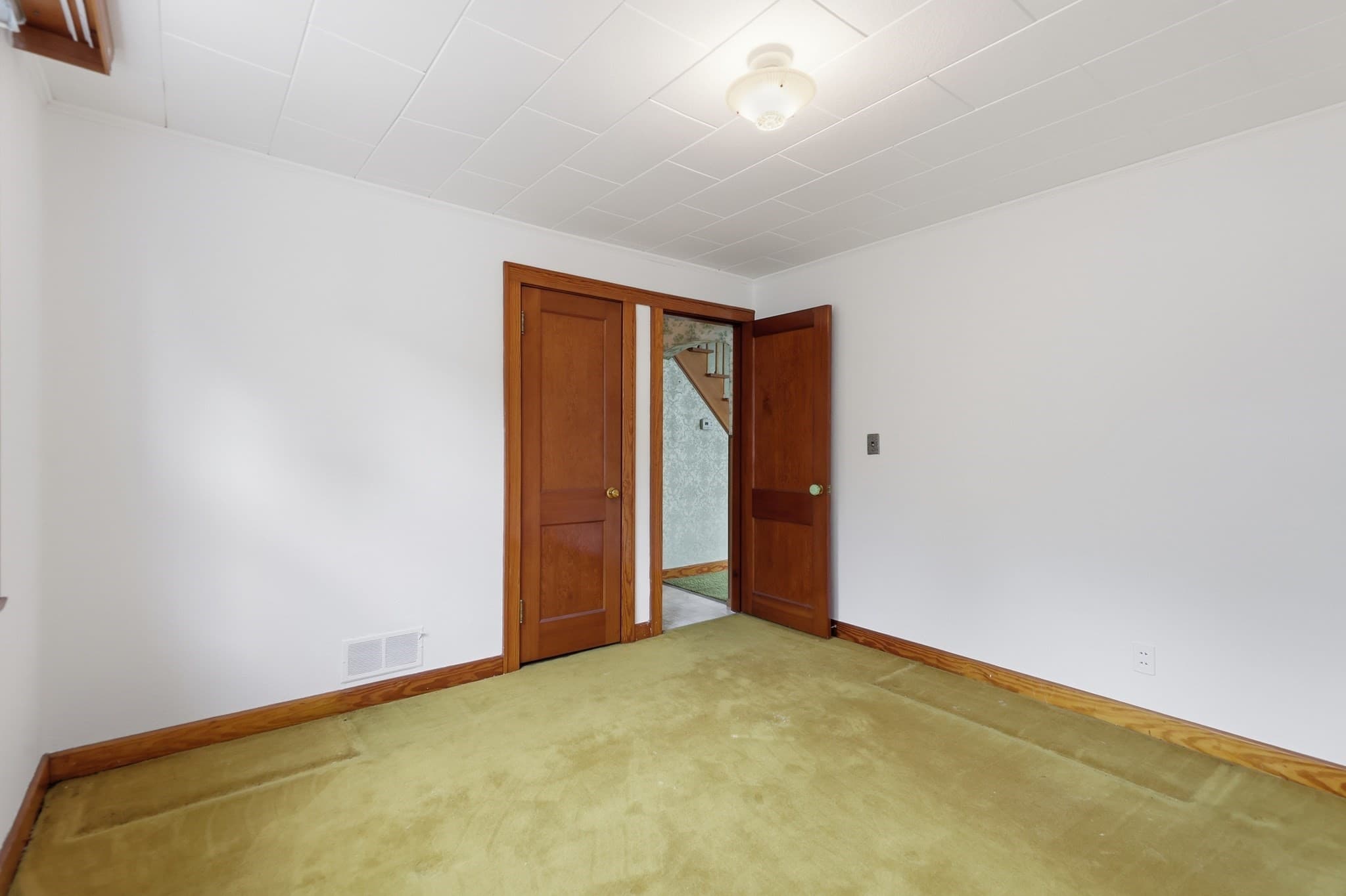 Single Family Residence at 144 Beauregard Terrace, Chicopee MA 01020, Chicopee, photo 16 of 38