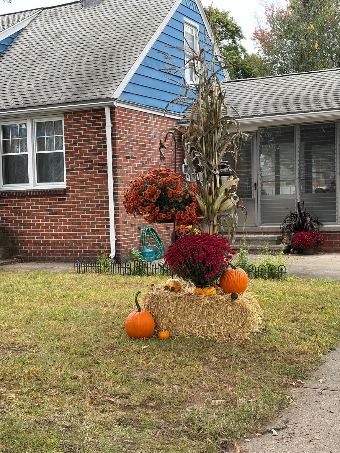 Single Family Residence at 144 Beauregard Terrace, Chicopee MA 01020, Chicopee, photo 5 of 38