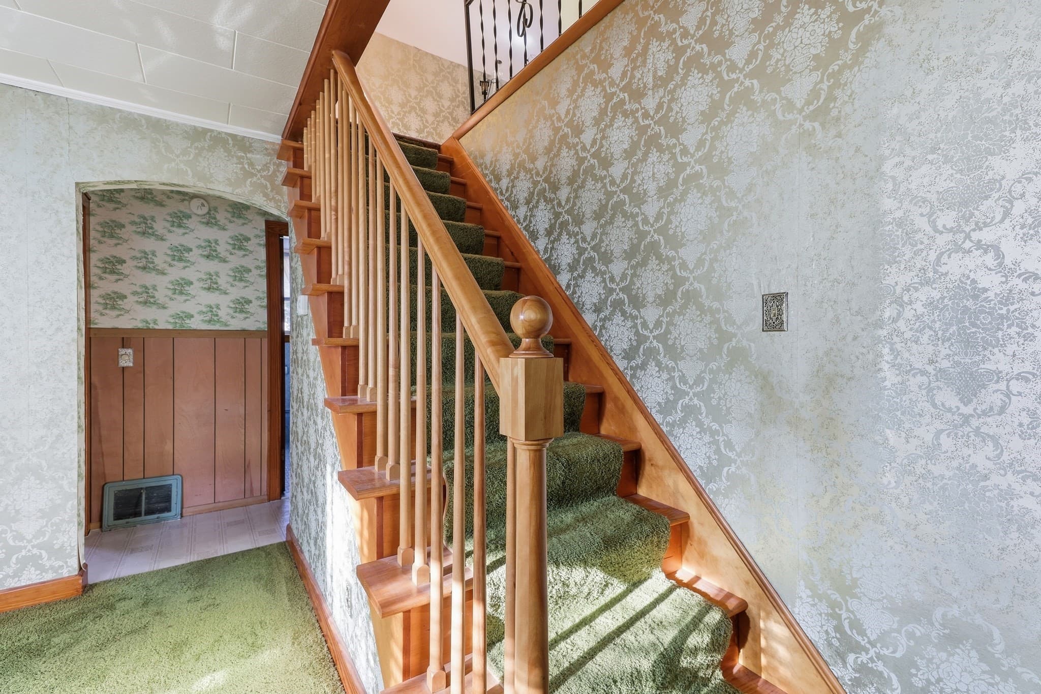 Single Family Residence at 144 Beauregard Terrace, Chicopee MA 01020, Chicopee, photo 24 of 38