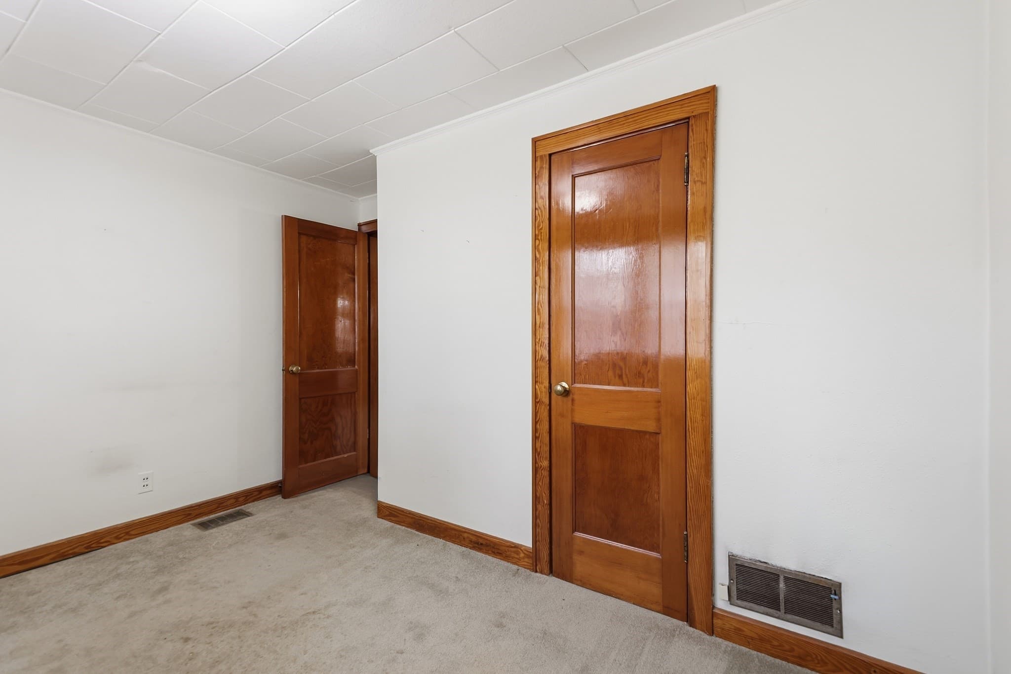 Single Family Residence at 144 Beauregard Terrace, Chicopee MA 01020, Chicopee, photo 18 of 38