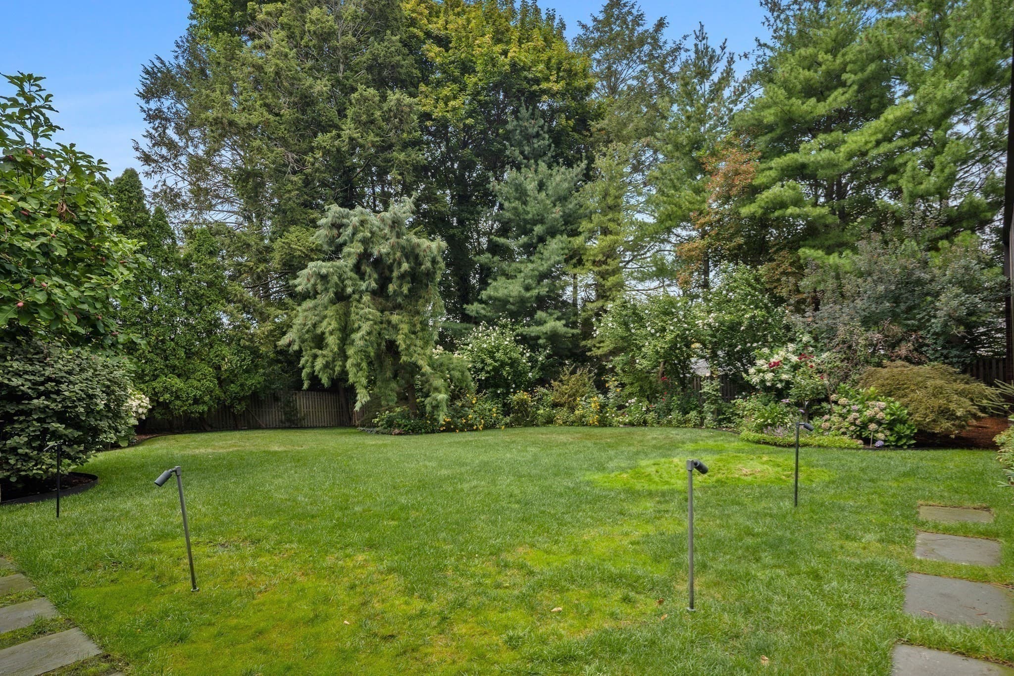 Single Family Residence at 334 Hammond St, Newton MA 02467, Newton, photo 35 of 37