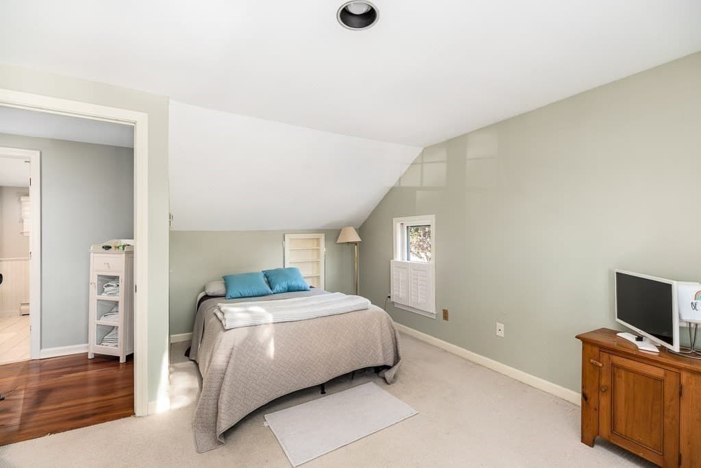 Single Family Residence at 2 Flume Rd, Gloucester MA 01930, Gloucester, photo 20 of 35