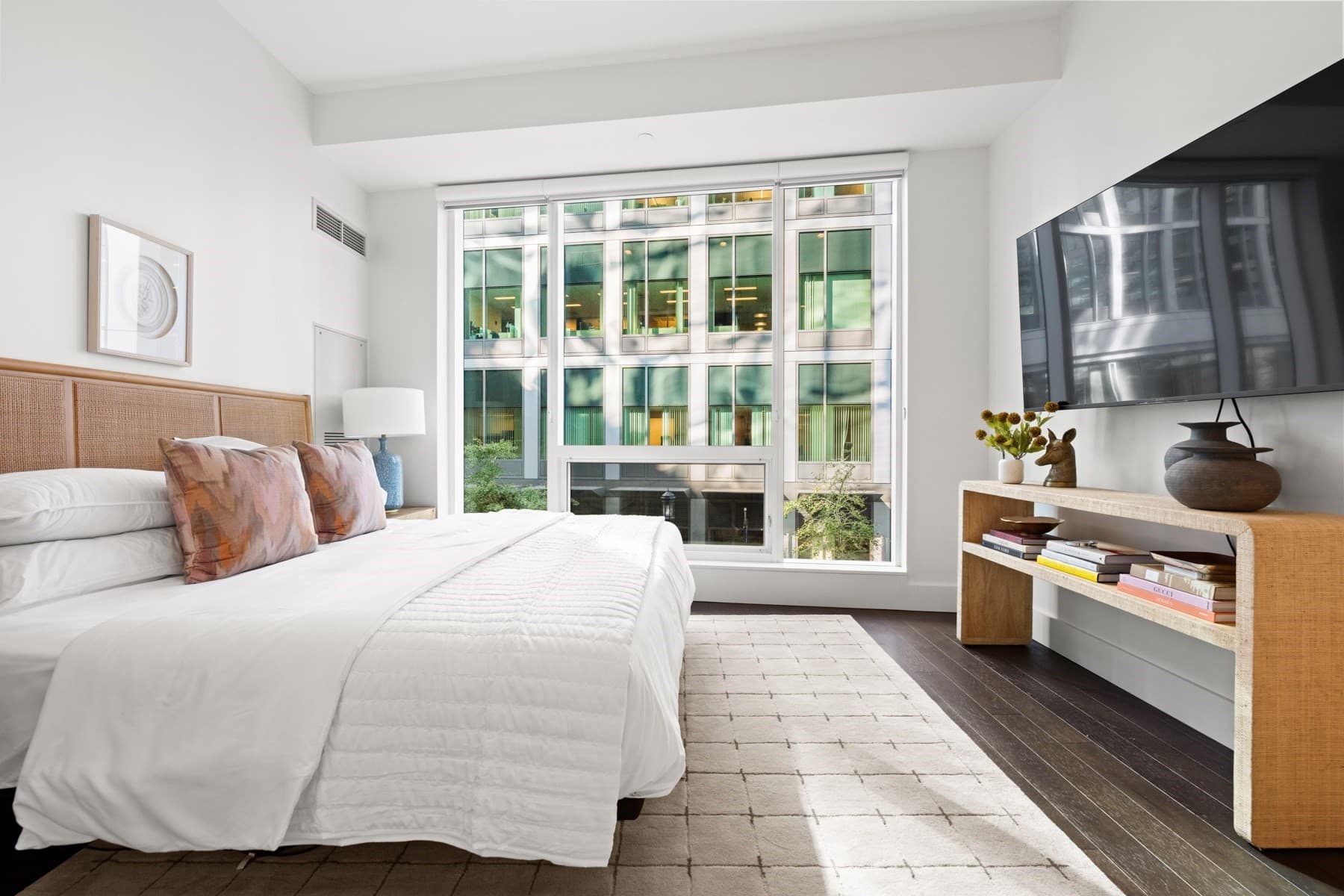 Condominium at 22 Liberty Dr # 2M, Boston MA 02210, Boston, photo 23 of 29