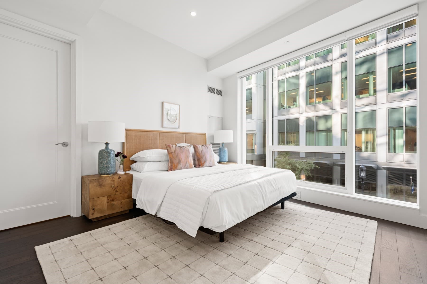Condominium at 22 Liberty Dr # 2M, Boston MA 02210, Boston, photo 22 of 29