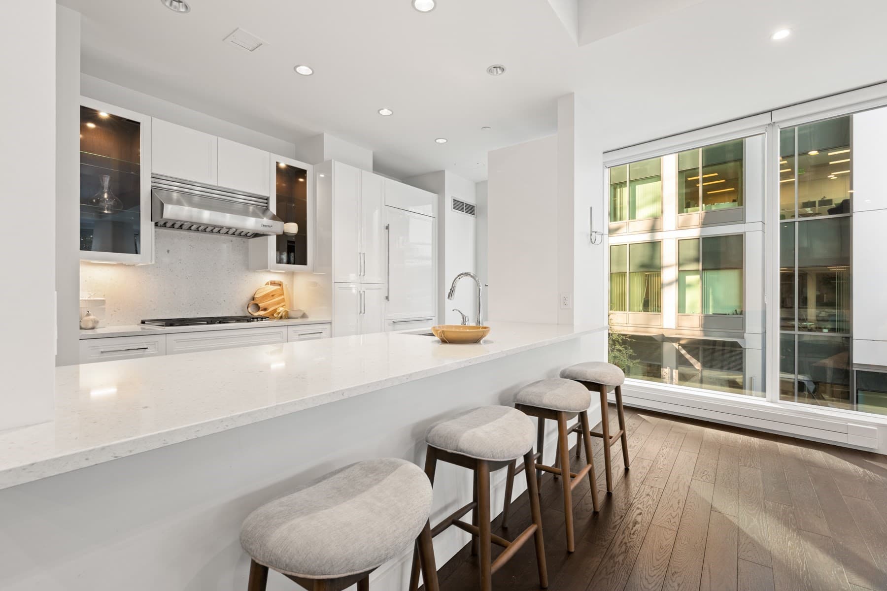 Condominium at 22 Liberty Dr # 2M, Boston MA 02210, Boston, photo 7 of 29