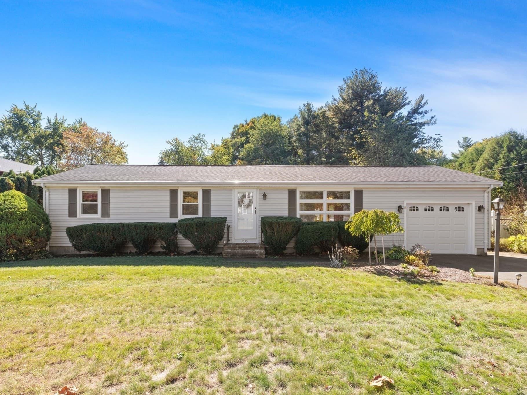 1036 Cohannet St, Taunton MA 02780