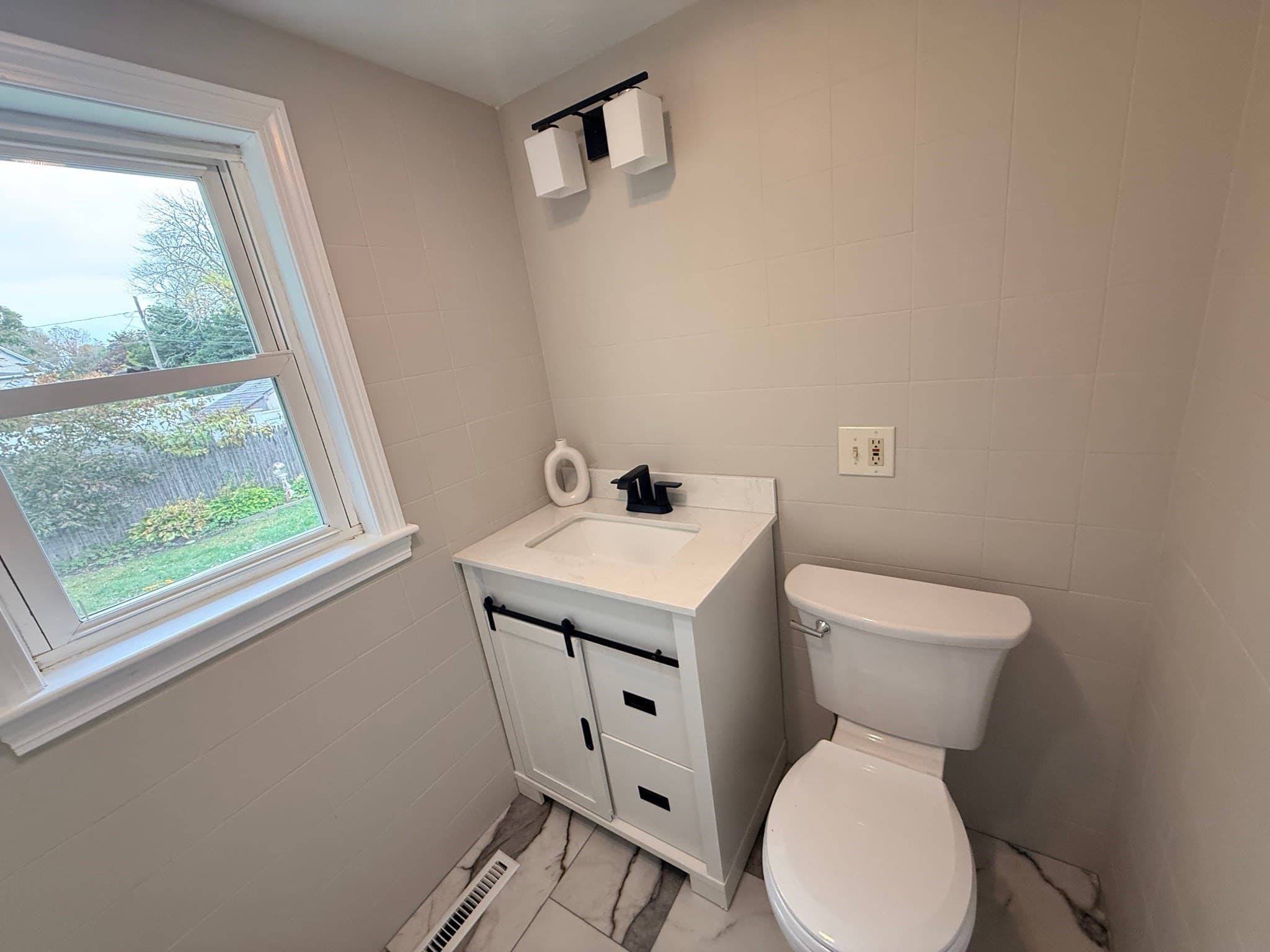 Single Family Residence at 15 Holcomb St, Fairhaven MA 02719, Fairhaven, photo 15 of 21