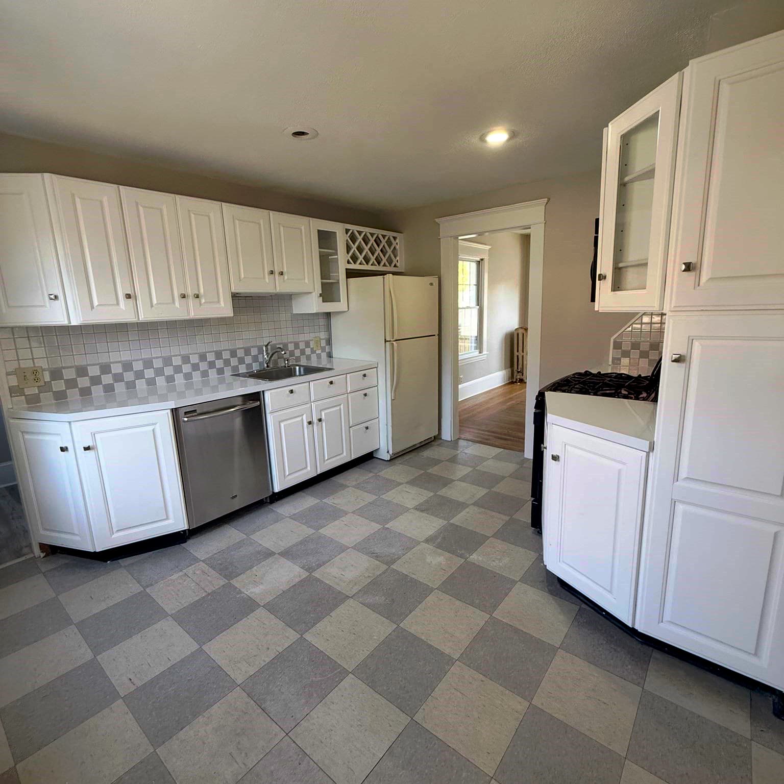 Single Family Residence at 14 Bethel Street, Springfield MA 01108, Springfield, photo 4 of 15