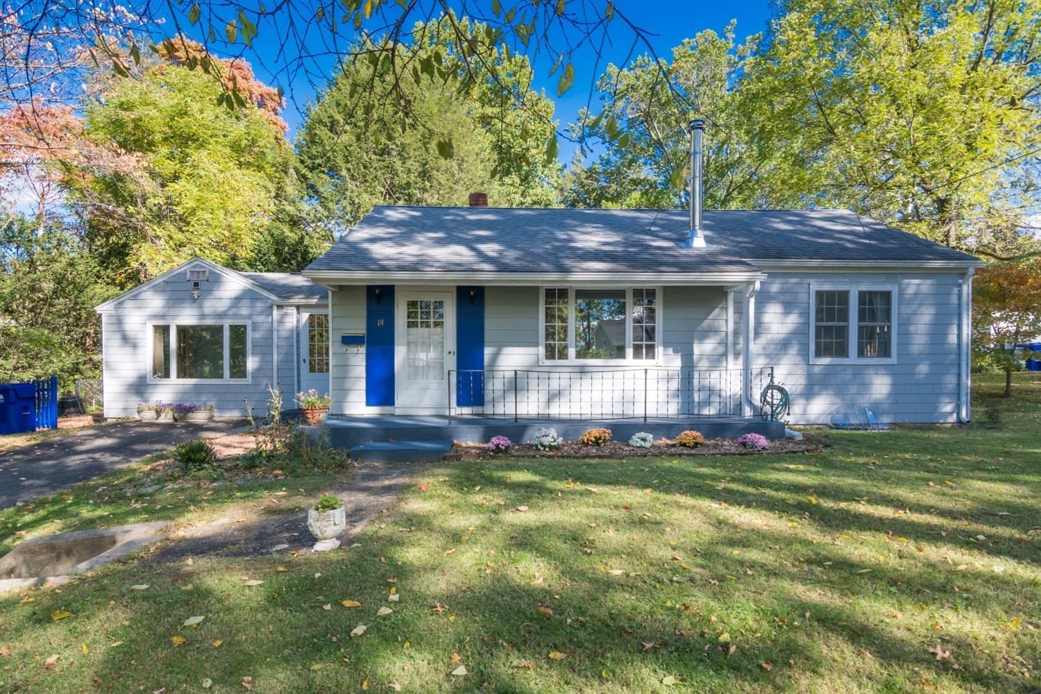 19 Moorland St, Amherst MA 01002