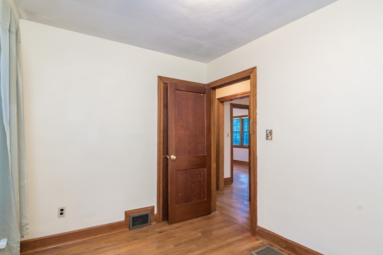 Single Family Residence at 19 Moorland St, Amherst MA 01002, Amherst, photo 28 of 33
