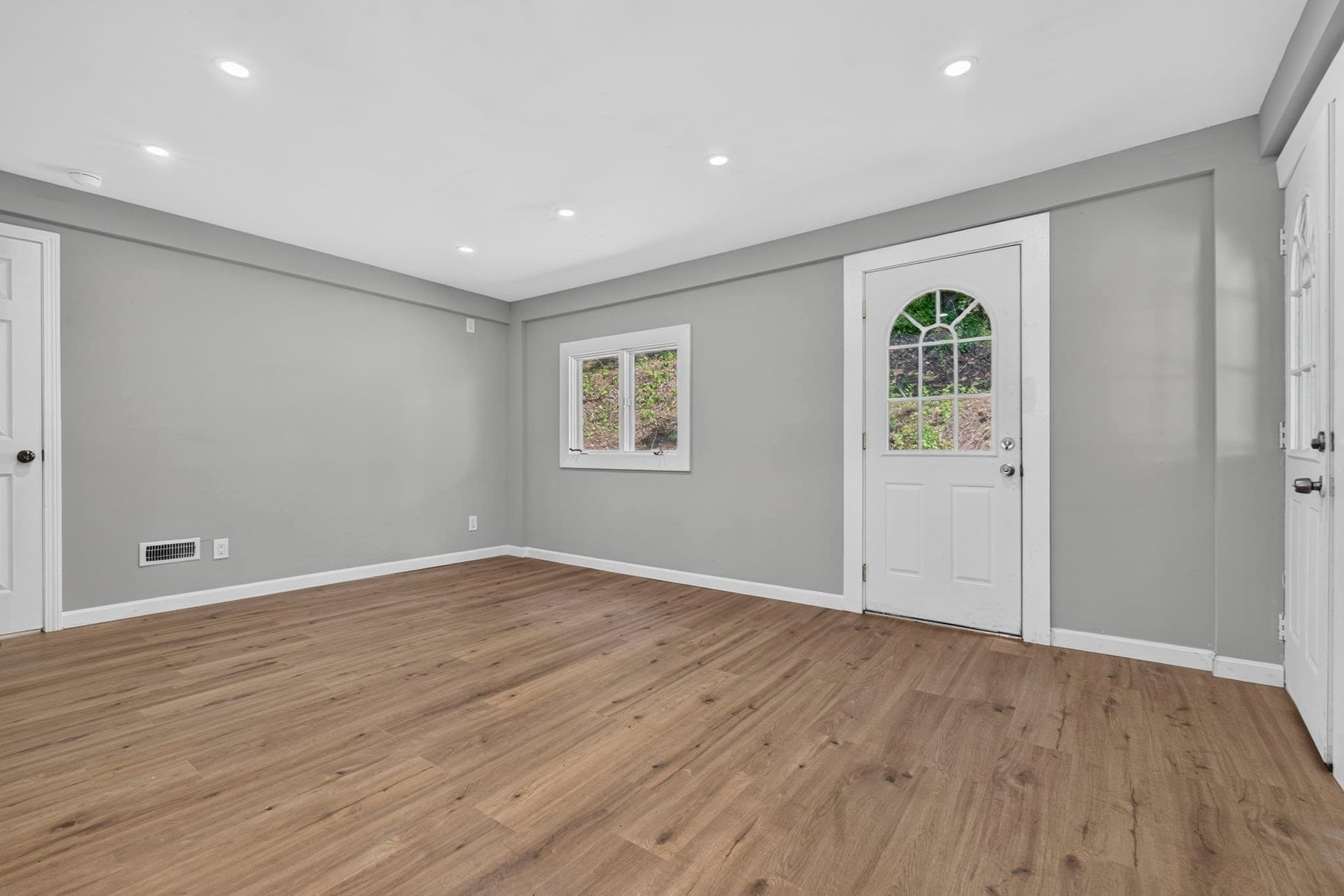 Single Family Residence at 521 Northfield Rd, Hinsdale NH 03451, Hinsdale, photo 29 of 42
