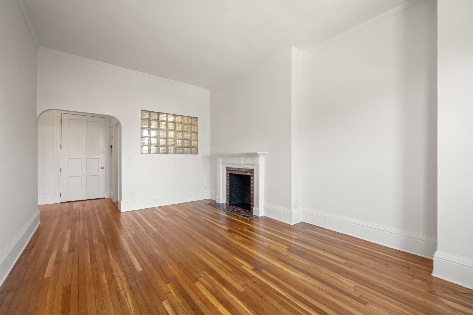 Condominium at 342 Commonwealth Ave # 7, Boston MA 02115, Boston, photo 9 of 32