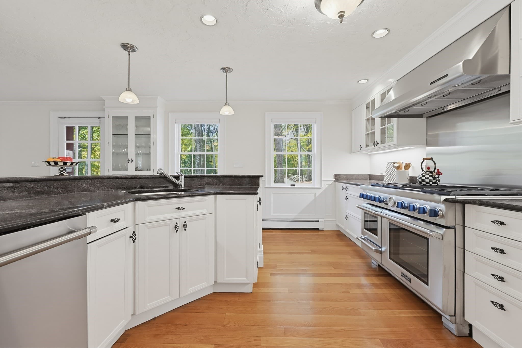 Single Family Residence at 457 Hanlon Rd, Holliston MA 01746, Holliston, photo 4 of 41