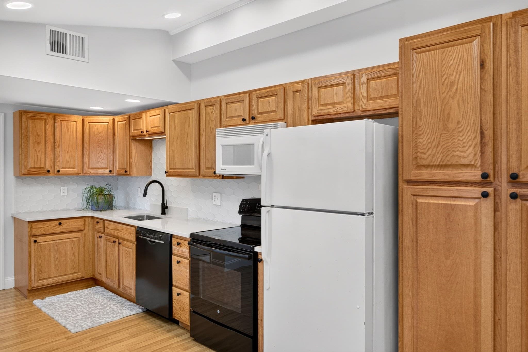 Condominium at 16 Lt Hauser Ln # 3, Falmouth MA 02540, Falmouth, photo 13 of 35