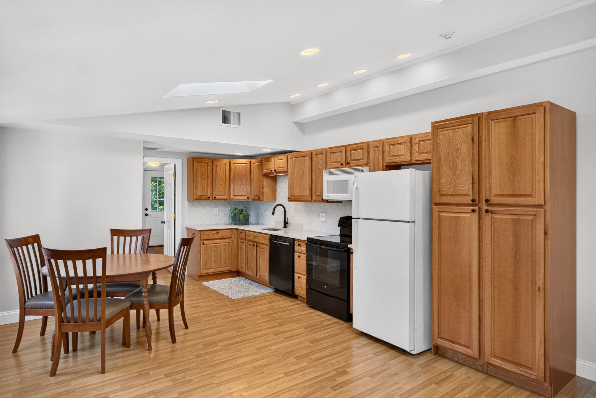 Condominium at 16 Lt Hauser Ln # 3, Falmouth MA 02540, Falmouth, photo 12 of 35
